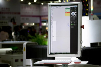 1500*3000mm 500w Racuys Or Ipg Fiber Laser Cutting Machine 1500 * 3000 mm 500 W Racuys või Ipg kiudlaseriga lõikamismasin