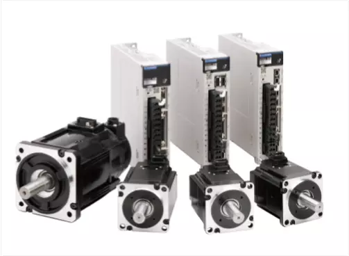 1500*3000mm 500w Racuys Or Ipg Fiber Laser Cutting Machine 1500 * 3000 mm 500 W Racuys või Ipg kiudlaseriga lõikamismasin