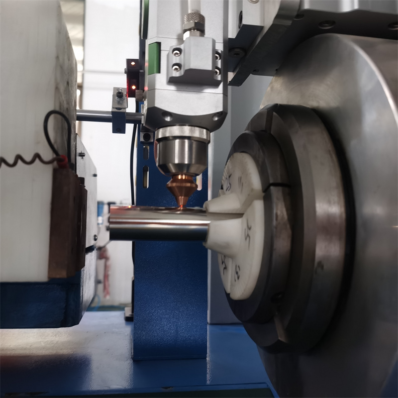 1530 CNC lehtmetallkiudlaseriga lõikamismasin