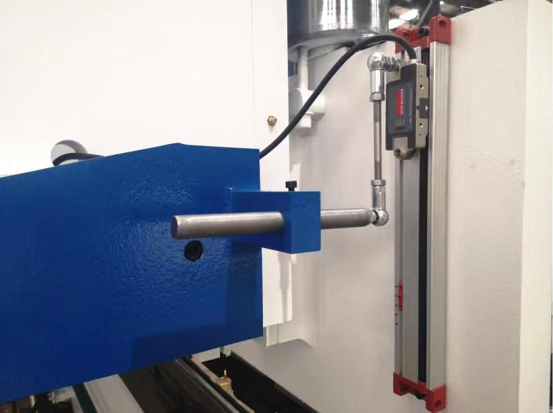 160t-4000 4-axis Cnc Hydraulic Bending Machine Press Brake 160t-4000 4-teljeline CNC hüdrauliline painutusmasin vajutage piduri