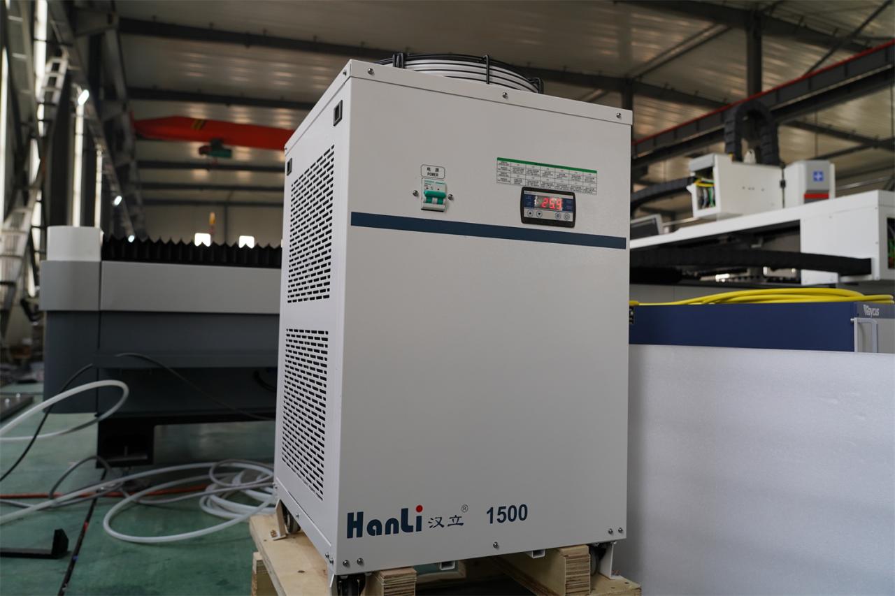 3015 4kw 1kw 2kw 3kw Stainless Steel Cnc Fiber Laser Cutting Machine 3015 4kw 1kw 2kw 3kw roostevabast terasest Cnc kiudlaseriga lõikamismasin