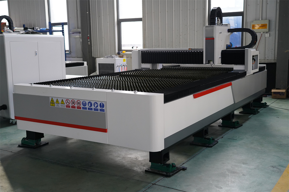 3015 4kw 1kw 2kw 3kw Stainless Steel Cnc Fiber Laser Cutting Machine 3015 4kw 1kw 2kw 3kw roostevabast terasest Cnc kiudlaseriga lõikamismasin