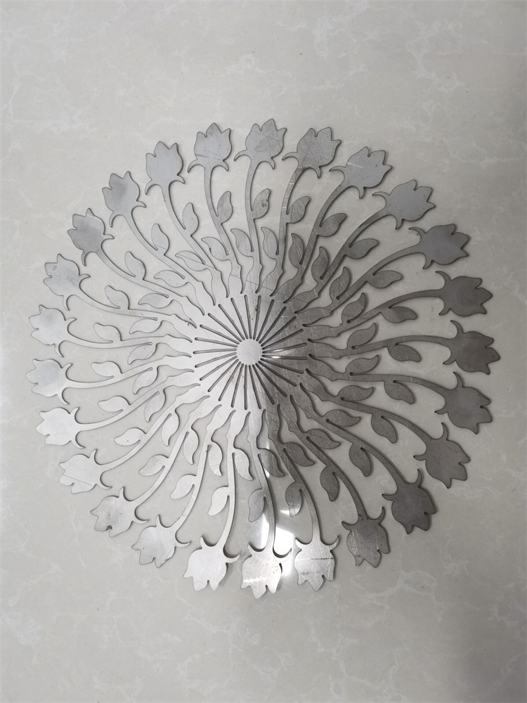 3015 Copper Carbon Stainless Steel Aluminum Iron Metal Cnc Fiber Laser Cutting Machine 3015 vasest süsinikust roostevabast terasest alumiiniumist rauast metallist Cnc kiudlaseriga lõikamismasin