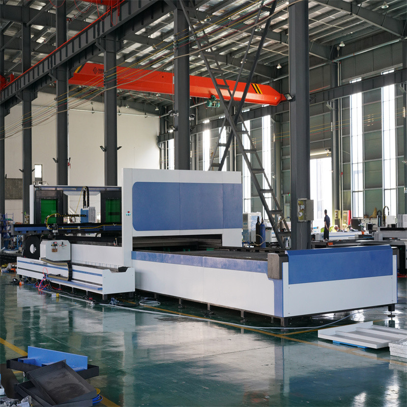 500W 1500W 4Kw kiudlaseriga lõikamismasin lehtmetalli laserlõikur 2000W 3kw