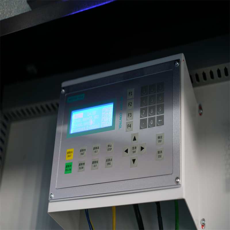 5 mm terasest metallkiudlaseriga lõikamismasin CNC lehtplaadi hind