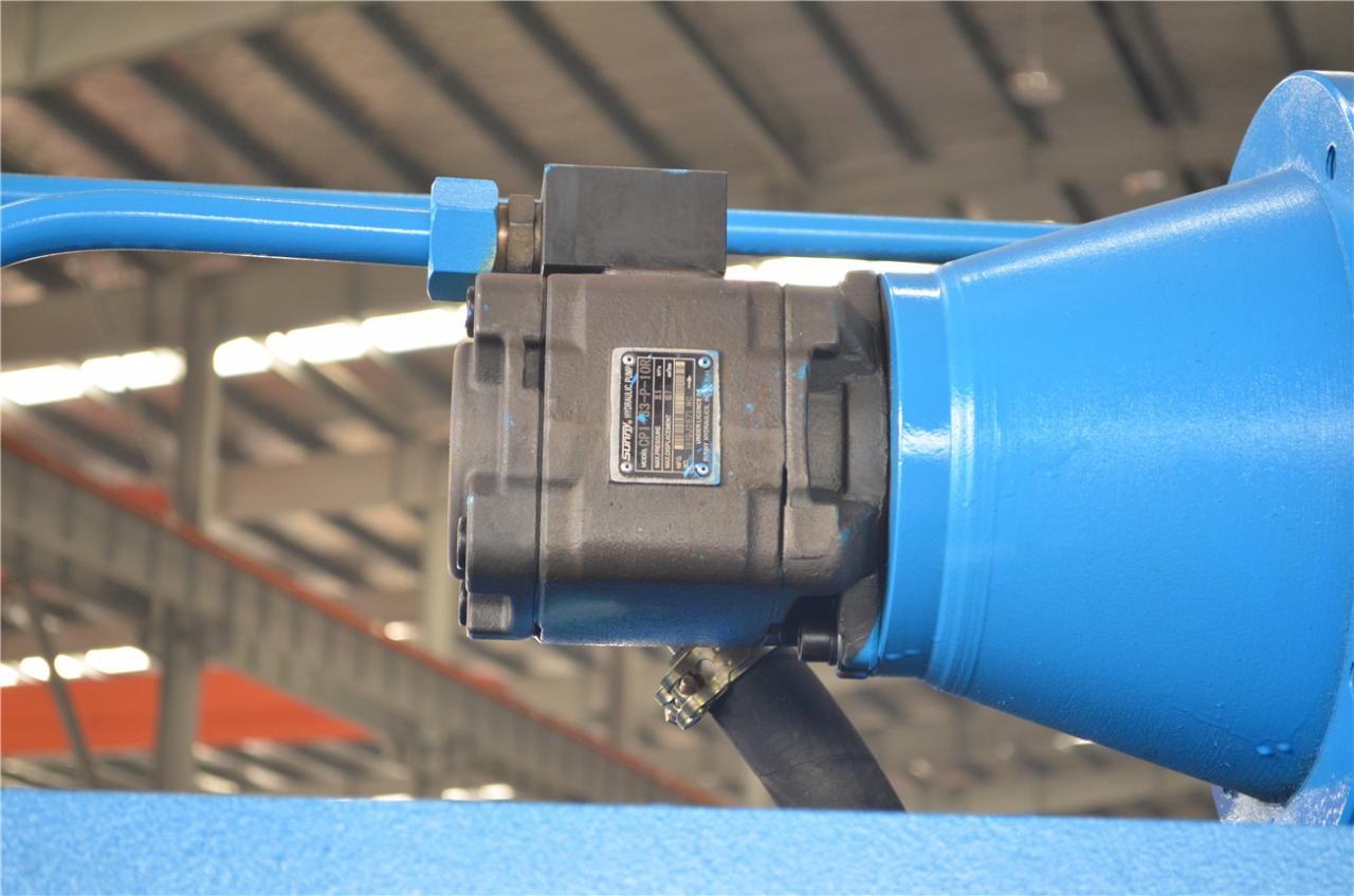 6*3200mm Guillotine Shears Metal Shear Hydraulic Iron Sheet Cutting Shearing Machine 6 * 3200 mm giljotiinkäärid metallist käärid hüdrauliline rauast lehtede lõikamise lõikemasin