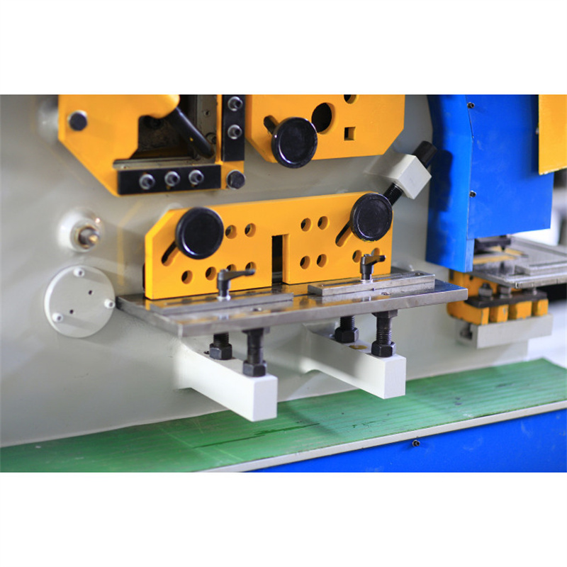 Väike Cnc Q35y-16 40-tonnine Ironworkeri hüdrauliline kombineeritud stantsimismasin