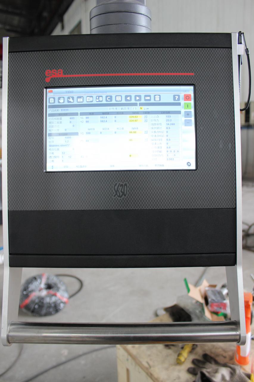 Cnc metallist presspidurimasin