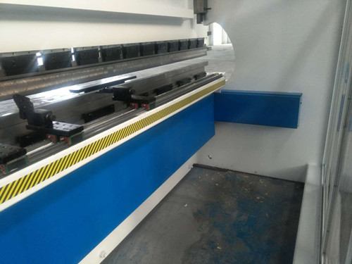 Da53t Cnc System Controller 125t4000 3+1 Axis Cnc Hydraulic Press Brake With Good Quality Da53t Cnc-süsteemi kontroller 125t4000 3+1 teljega Cnc hüdrauliline hea kvaliteediga piduripress