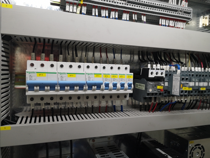 Delem Da66t 125 3+1 4+1 6+1 8+1 Cnc hüdrauliline presspidur metallplaadi painutamiseks