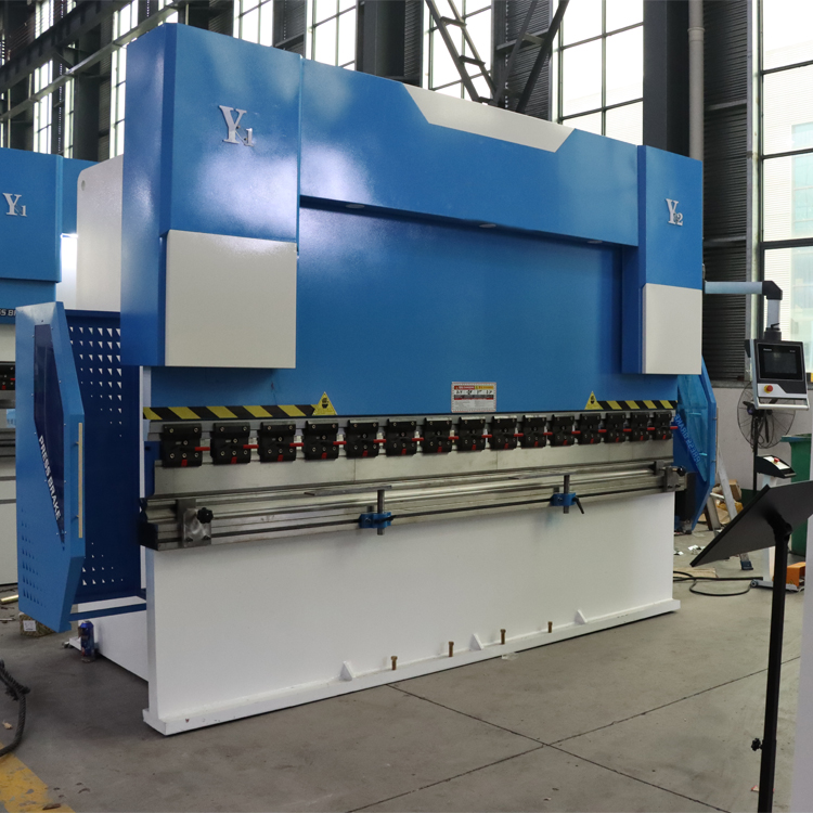 Electric Hydraulic Sheet 4 Axis Cnc Delem Press Brake 63t Metal Bending Machine Elektriline hüdrauliline leht 4 teljega Cnc Delem Press Brake 63t metalli painutusmasin
