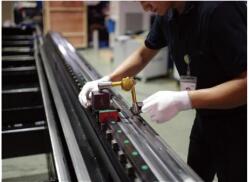 Fiber Laser Cutting Machine Masterline 8kw,4000x2000mm,With Ipg Laser Source Kiudlaserlõikusmasin Masterline 8kw, 4000x2000mm, Ipg laserallikaga