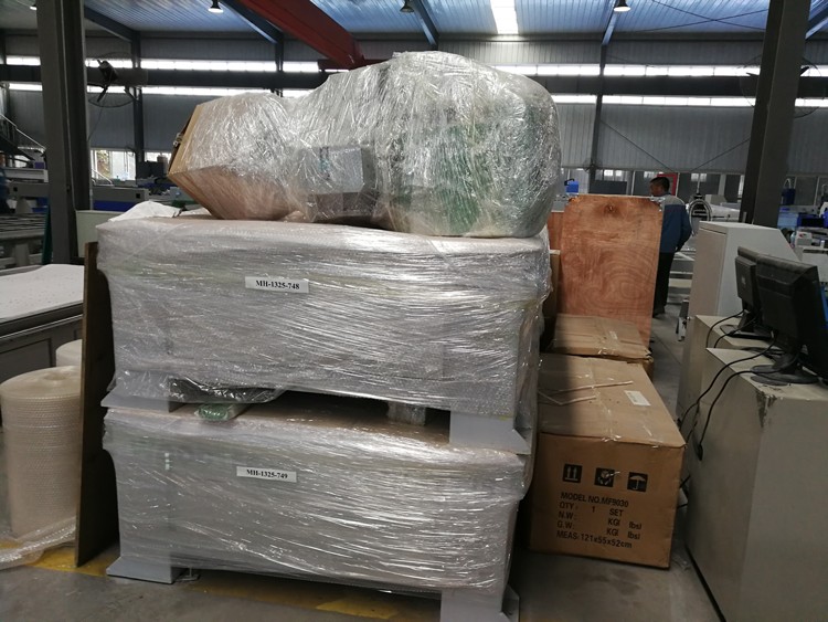 High Quality 1530 Fiber Laser Cutting Machine For Metal 500w 750w 1000w 1500w Kvaliteetne 1530 kiudlaseriga lõikamismasin metallile 500w 750w 1000w 1500w