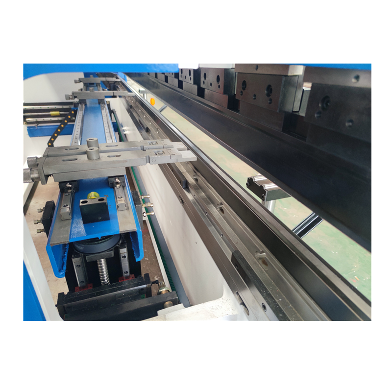 Hydraulic Press Brake Of 130t/3200mm 4+1 Axis Delem Da53t Cnc Press Brake 130 t/3200 mm 4+1 teljega Delem Da53t Cnc piduri hüdrauliline pressimine