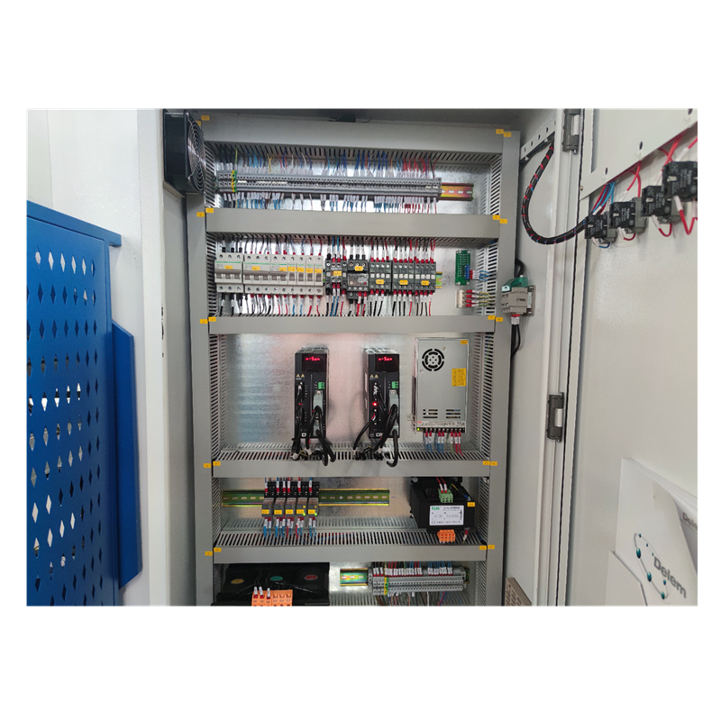 Hydraulic Press Brake Of 130t/3200mm 4+1 Axis Delem Da53t Cnc Press Brake 130 t/3200 mm 4+1 teljega Delem Da53t Cnc piduri hüdrauliline pressimine