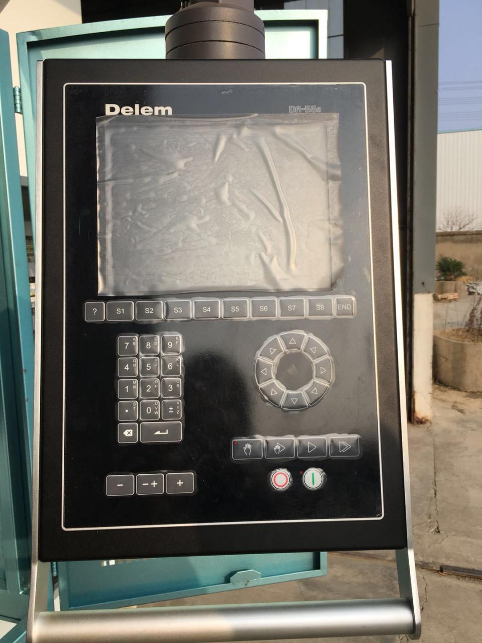 Hydraulic Stainless Steel Wc67y/k-300/6000 Mould Crowning Press Brake Hüdrauliline roostevaba teras Wc67y/k-300/6000 vormi kroonimispressi pidur