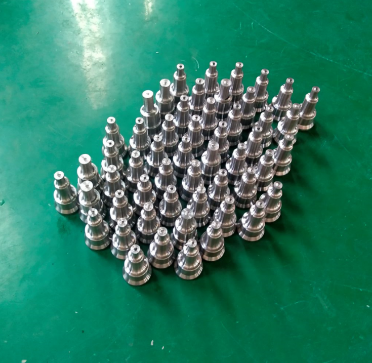 Q35y Series Hydraulic Ironworker Shearing And Punching Machine Q35y seeria hüdrauliline raudtöötleja lõikamis- ja stantsimismasin